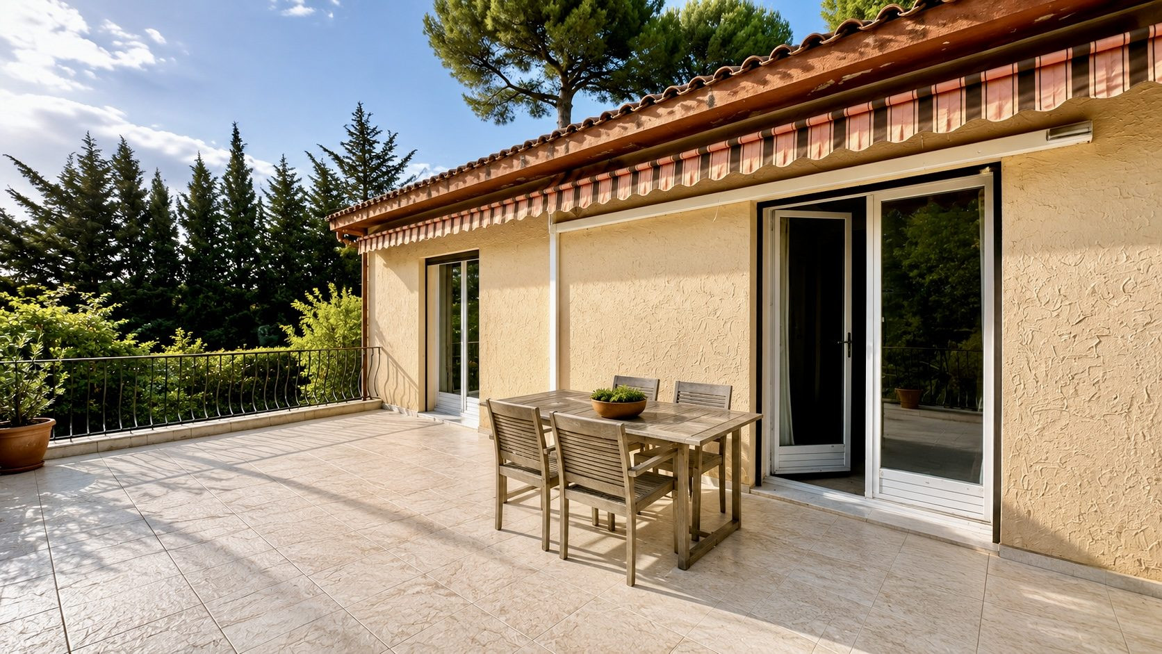 House for sale in Mougins, 211 m²