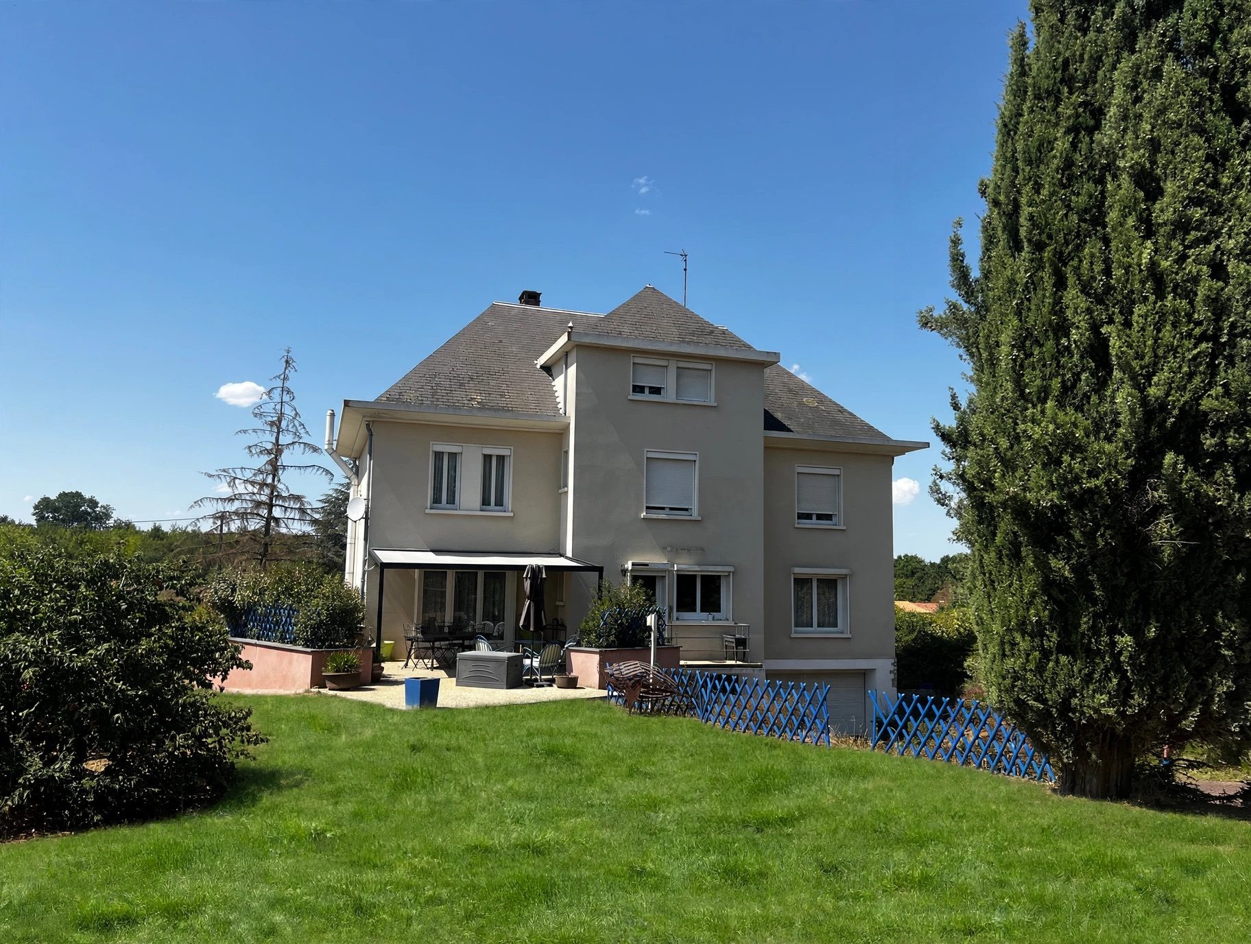 Maison à vendre à Saint-Varent, 248 m²
