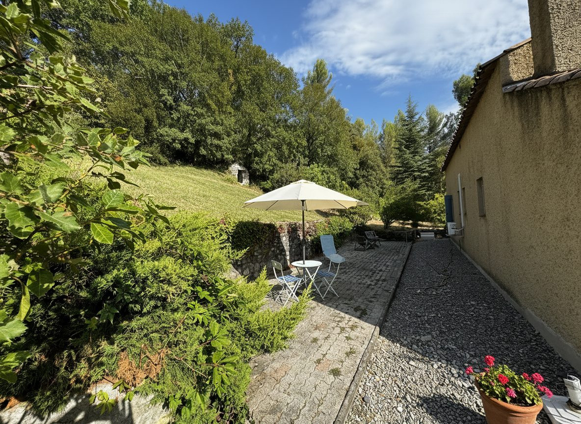 Peipin – House with Panoramic View, 114 m² on 1,379 m² of Wooded Land 4