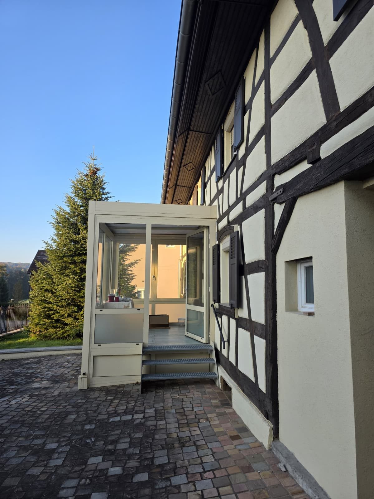 BETTENDORF – Le charme de l’Alsace, les volumes d’une grande maison familiale… sans les travaux