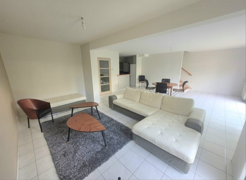 Maison confortable avec sous sol et 4 chambres