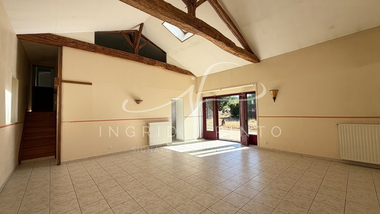 House for sale in Thénezay, 128 m²