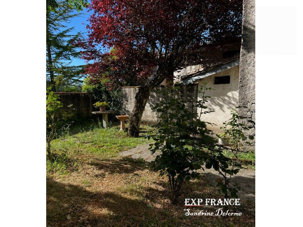 House in Montcuq-en-Quercy-Blanc 4