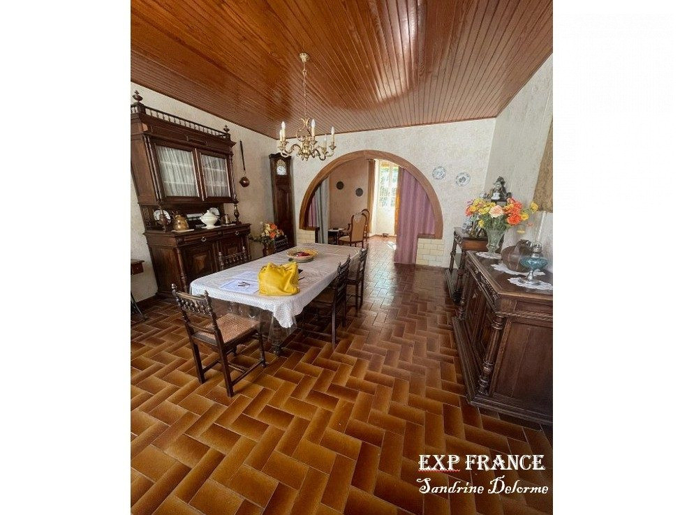 Maison à vendre à Montcuq-en-Quercy-Blanc, 200 m²