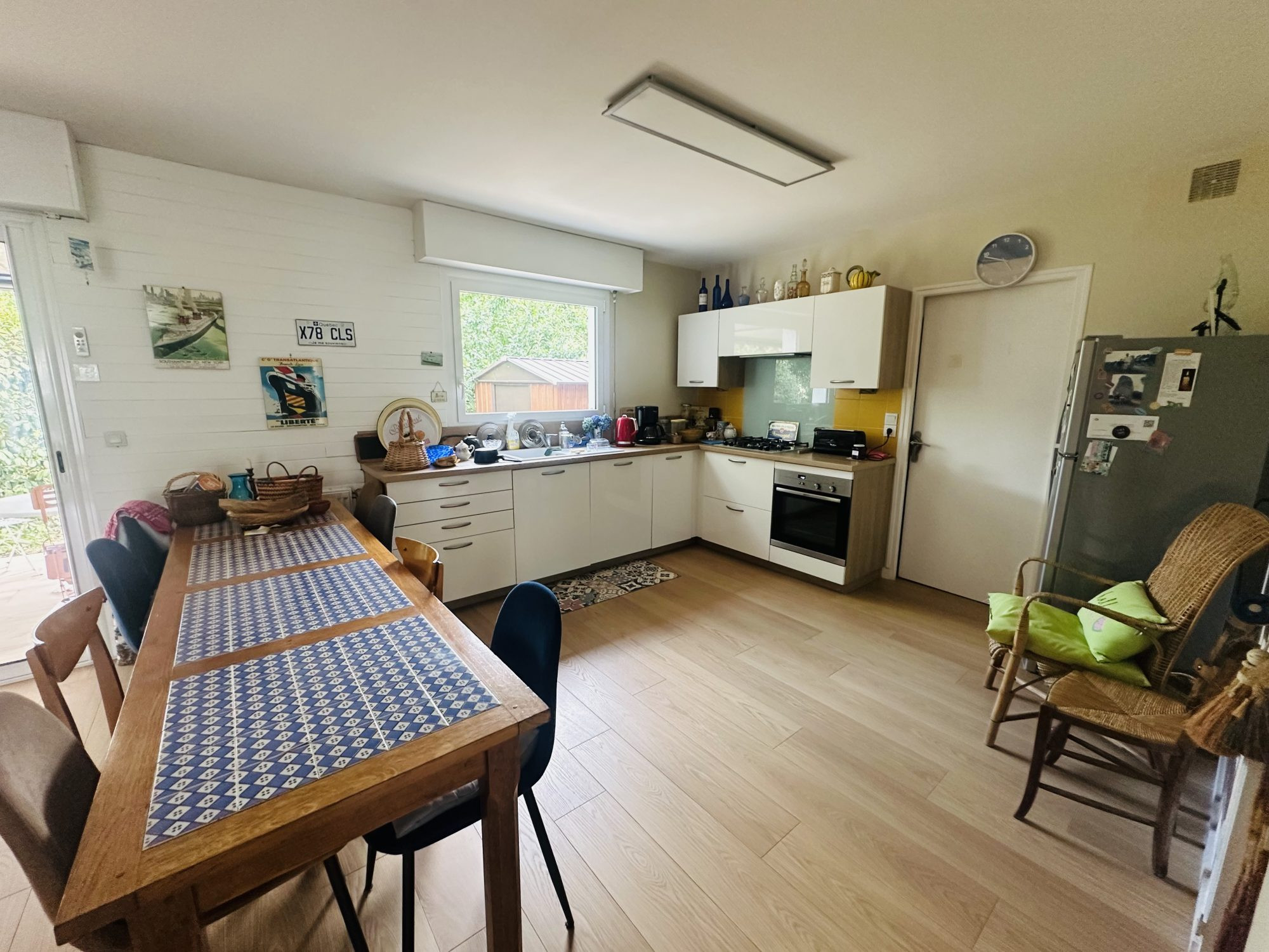 Charming House 4