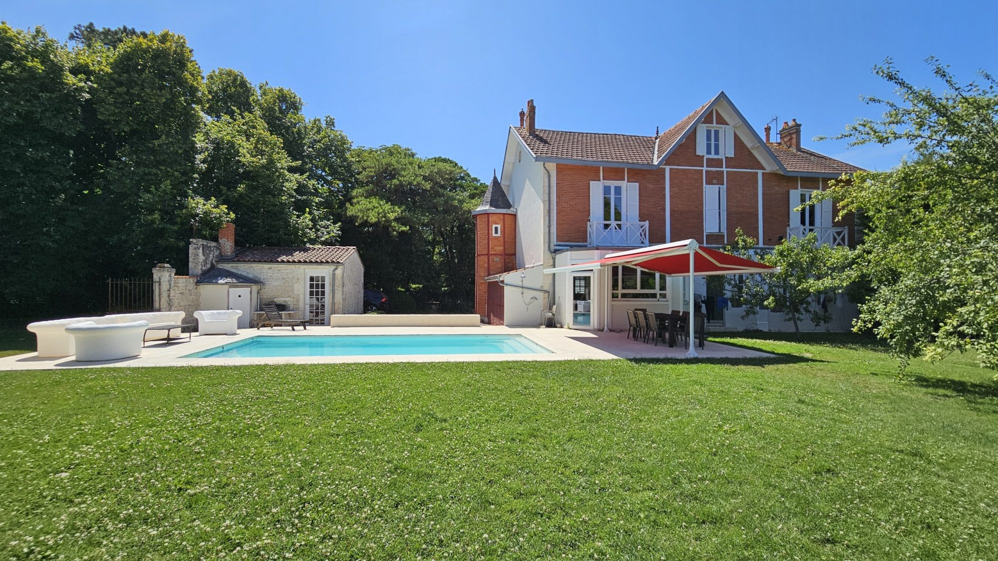Maison de maître de 1880 - Propriété remarquable - Parc arboré clos de murs - La Rochelle