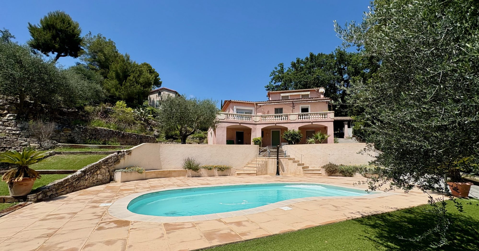 Maison à vendre à Opio, 156 m²