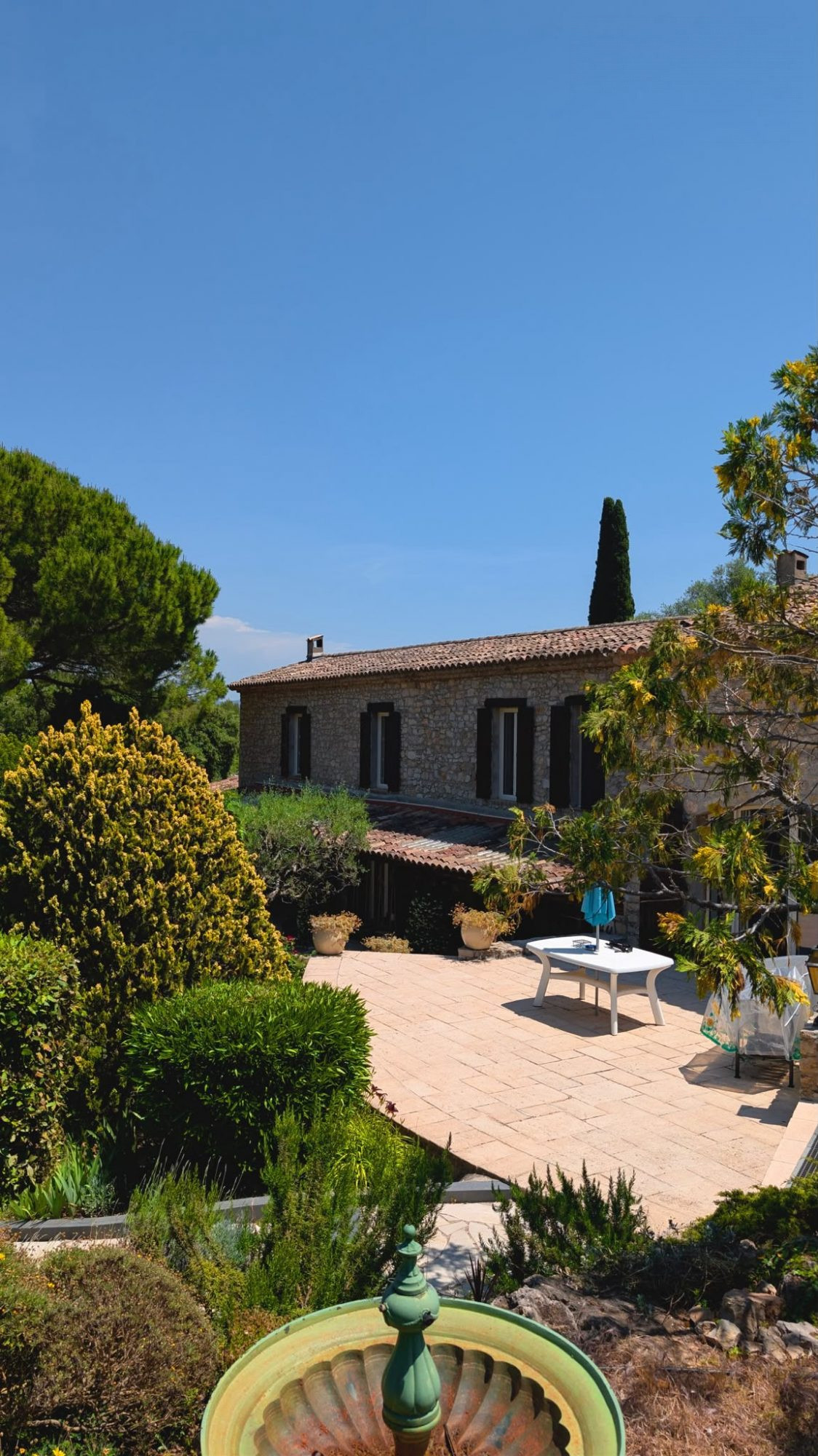BASTIDE AVEC PISCINE, POOL HOUSE ET APPARTEMENT INDÉPENDANT