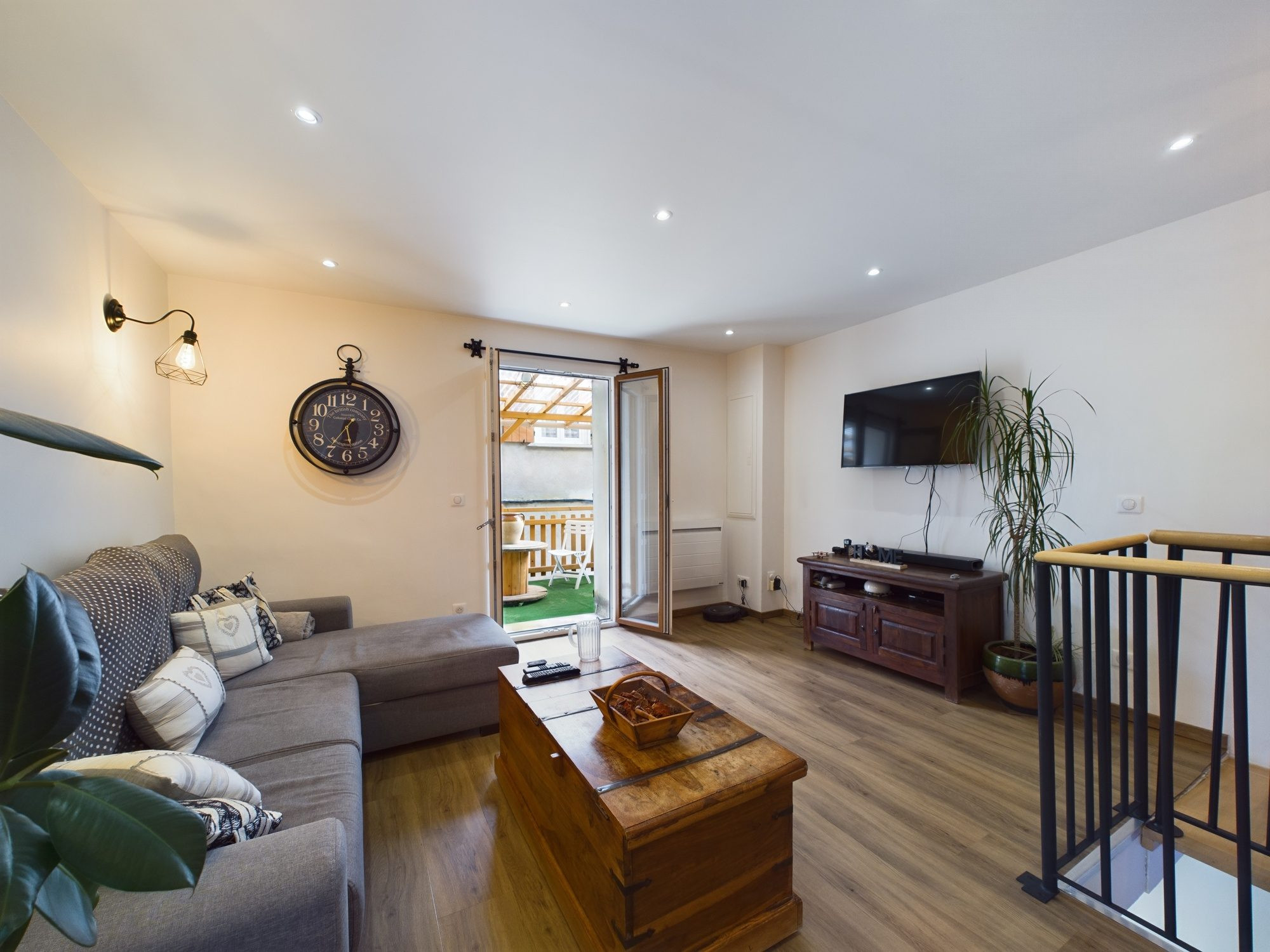 Maison à vendre à Isola, 60 m²