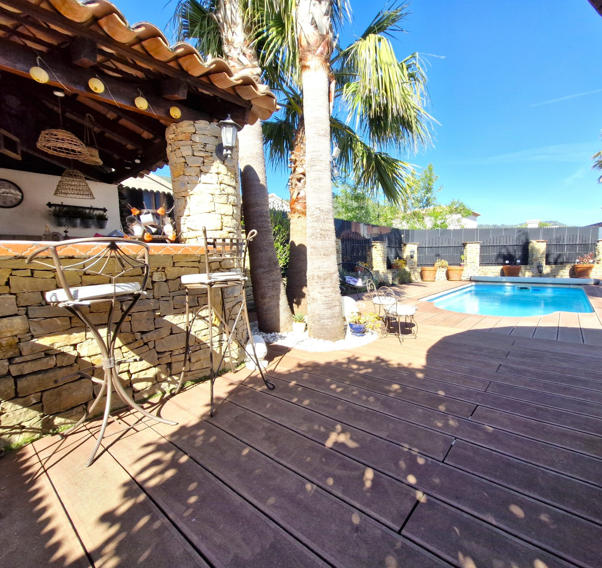 Maison à vendre à Solliès-Pont, 125 m²