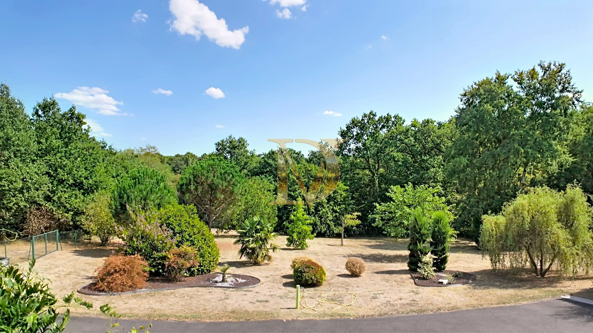 Maison à vendre à Pouillé, 227 m²
