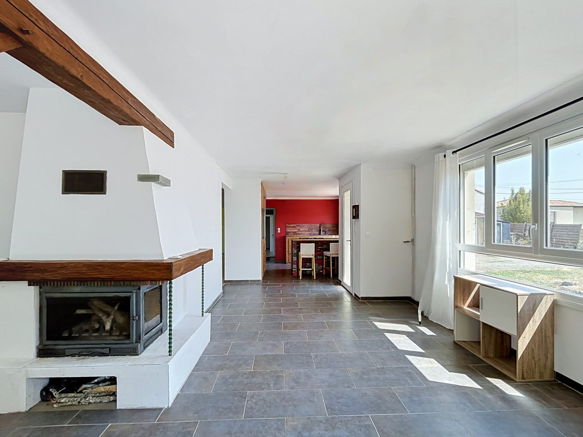 3-Bedroom House + Outbuildings 4