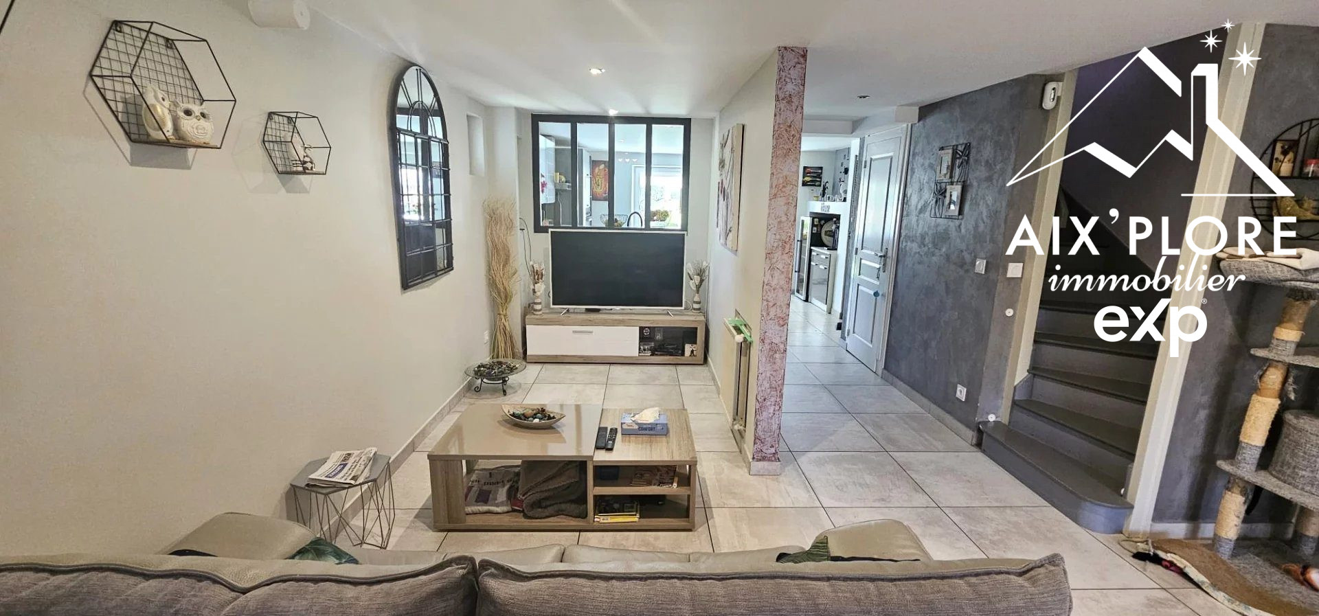 Maison à vendre à Saint-Jean-le-Vieux, 220 m²