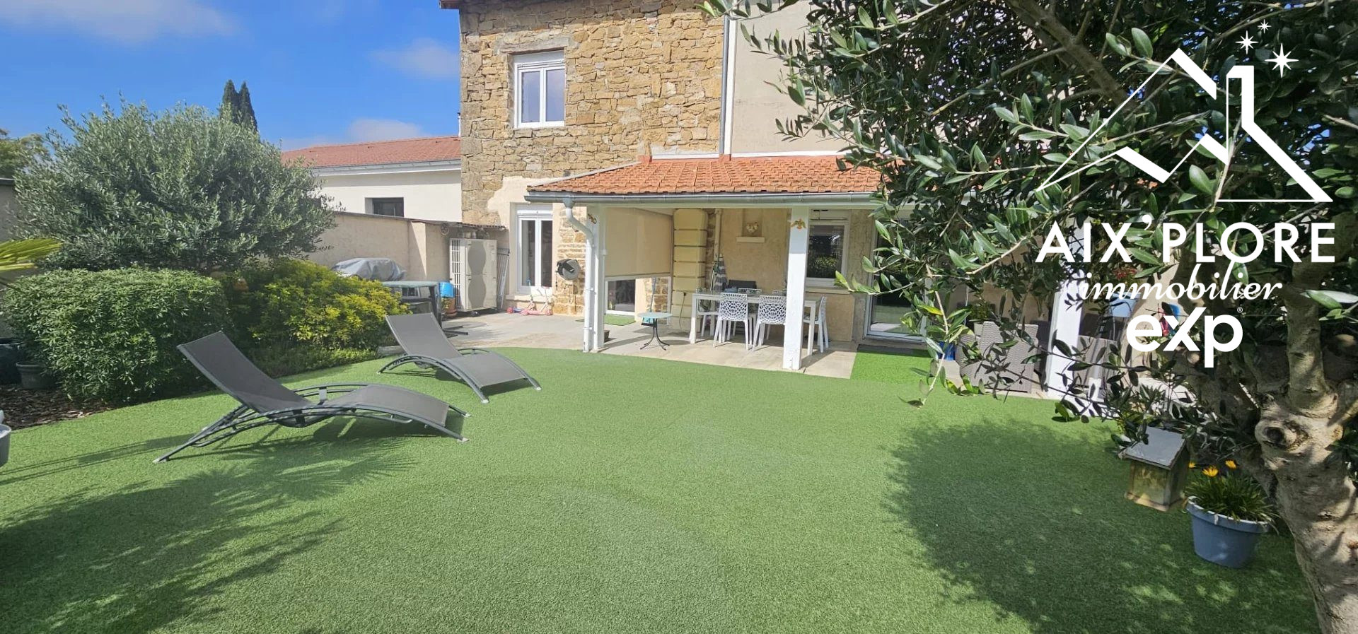 Maison à vendre à Saint-Jean-le-Vieux, 220 m²