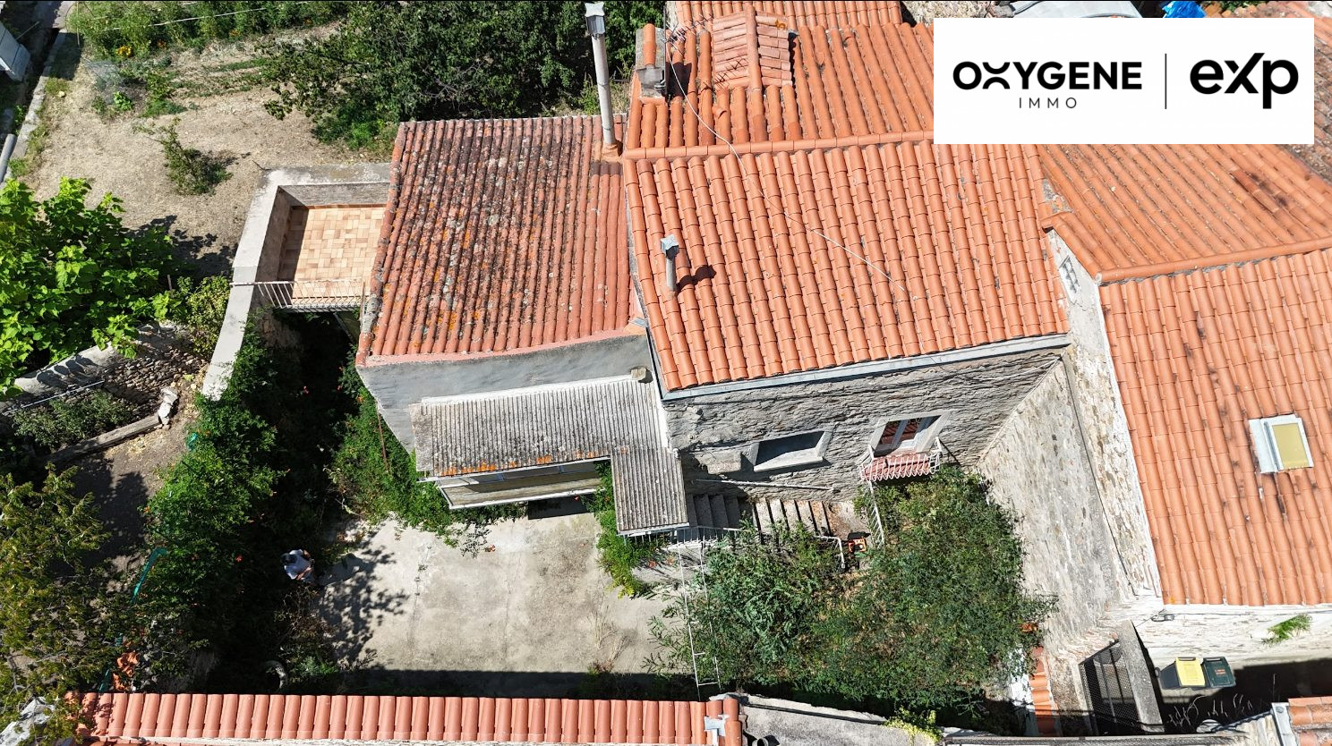 Maison de village avec jardin et terrain potager indépendant