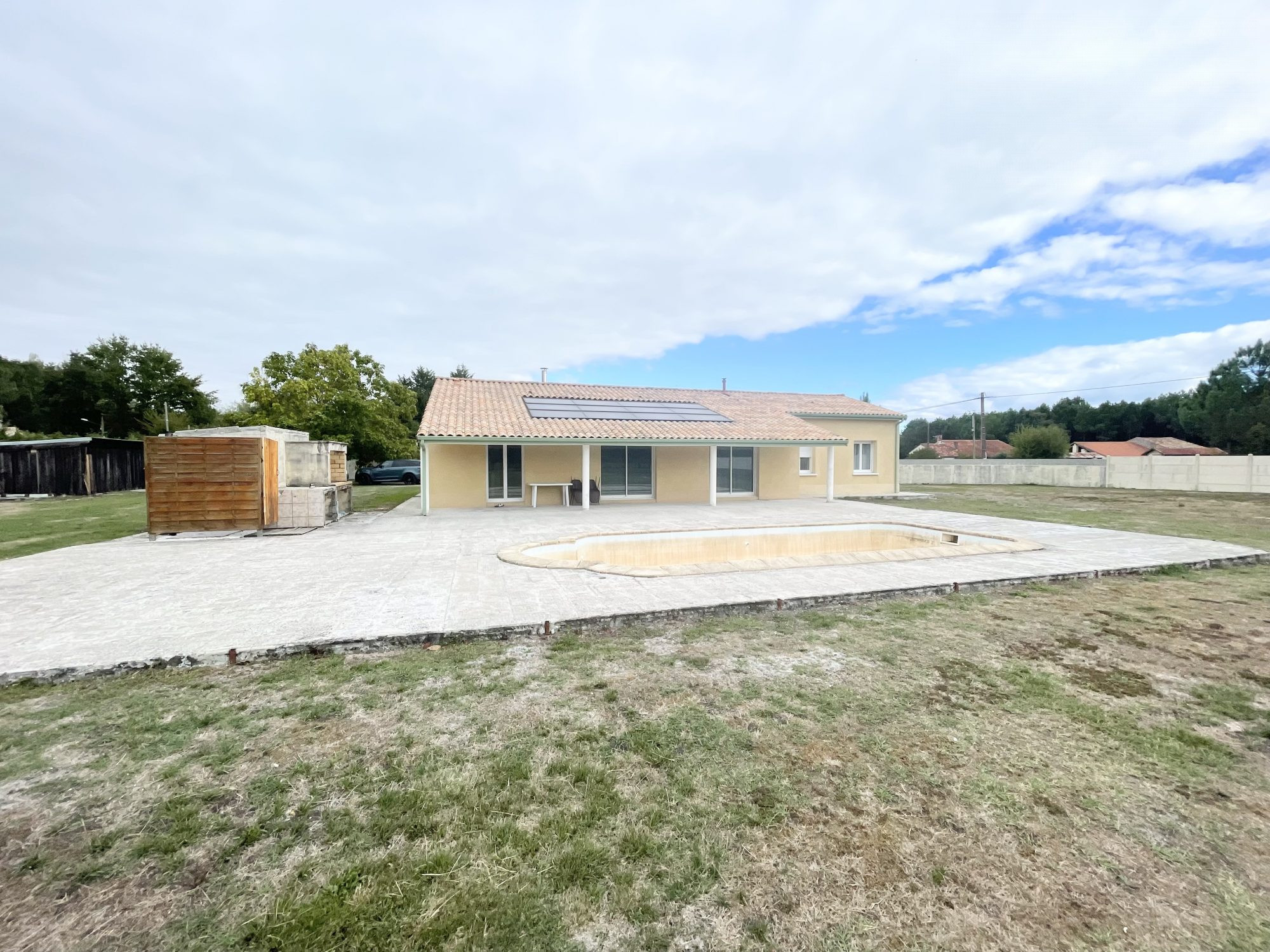 House for sale in Lesparre-Médoc, 145 m²