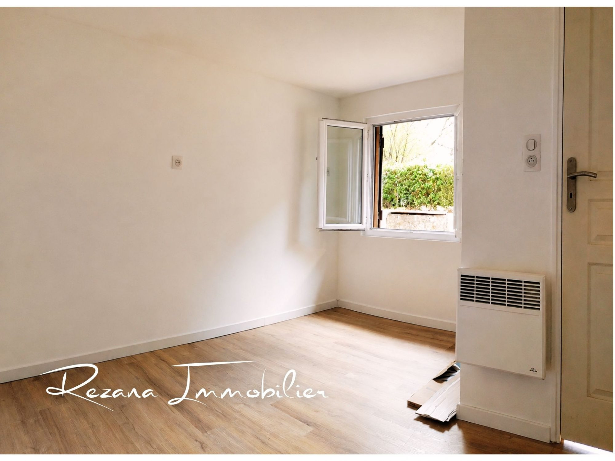 House for sale in Thomery, 48 m²