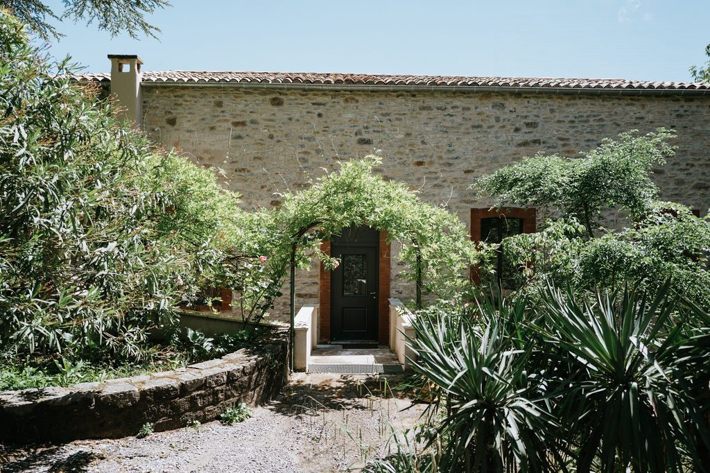 Maison à vendre à Saint-Ambroix, 650 m²