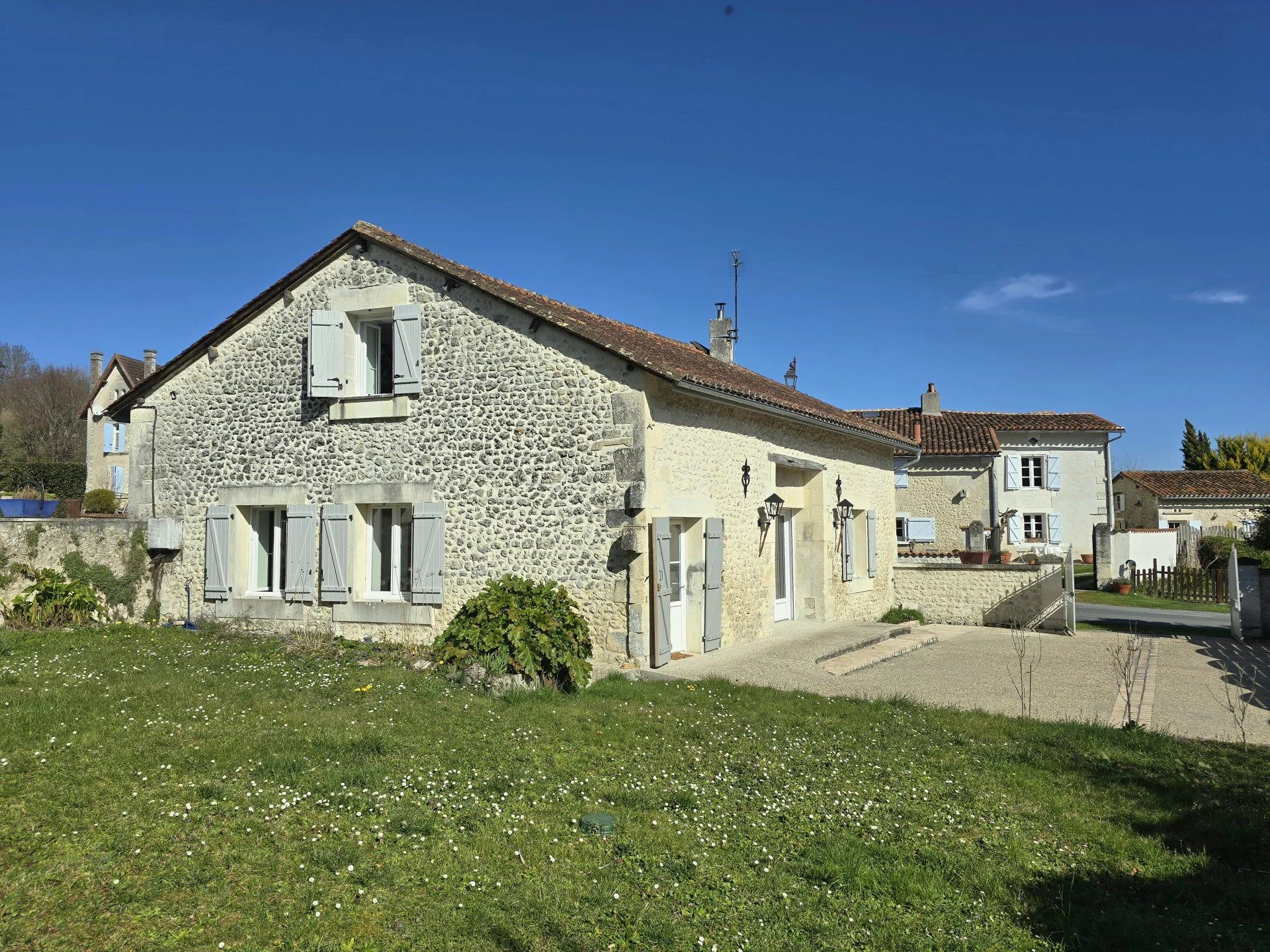 Impeccable et charmante maison de bourg