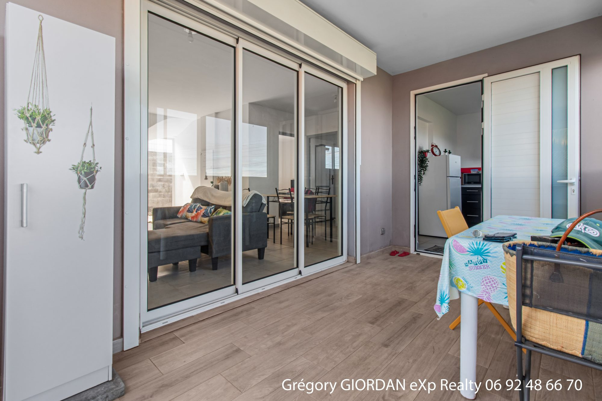 Maison à vendre à Le Tampon, 90 m²