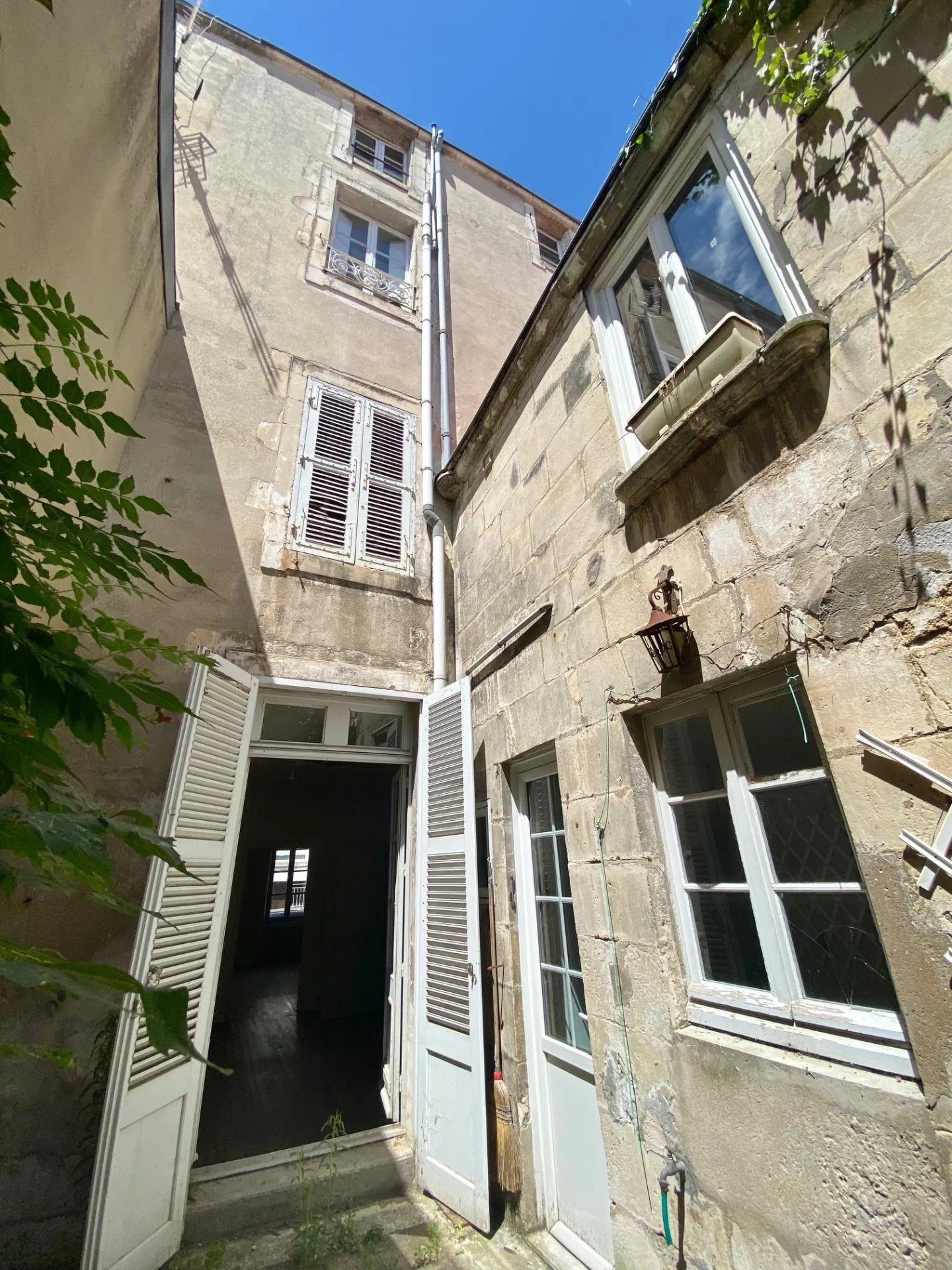 Maison à vendre à La Rochelle, 211 m²