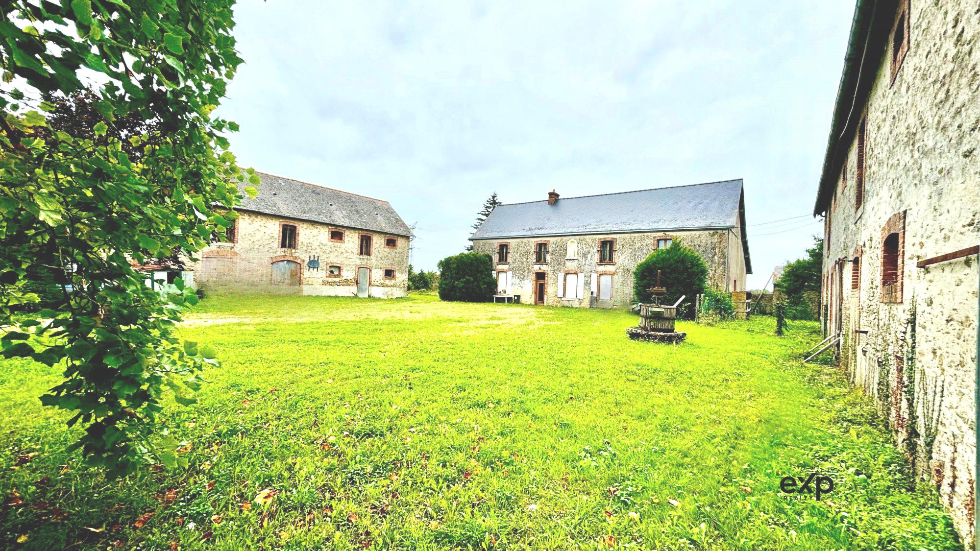 Maison 7 pièces 204 m2 avec grandes dépendances.