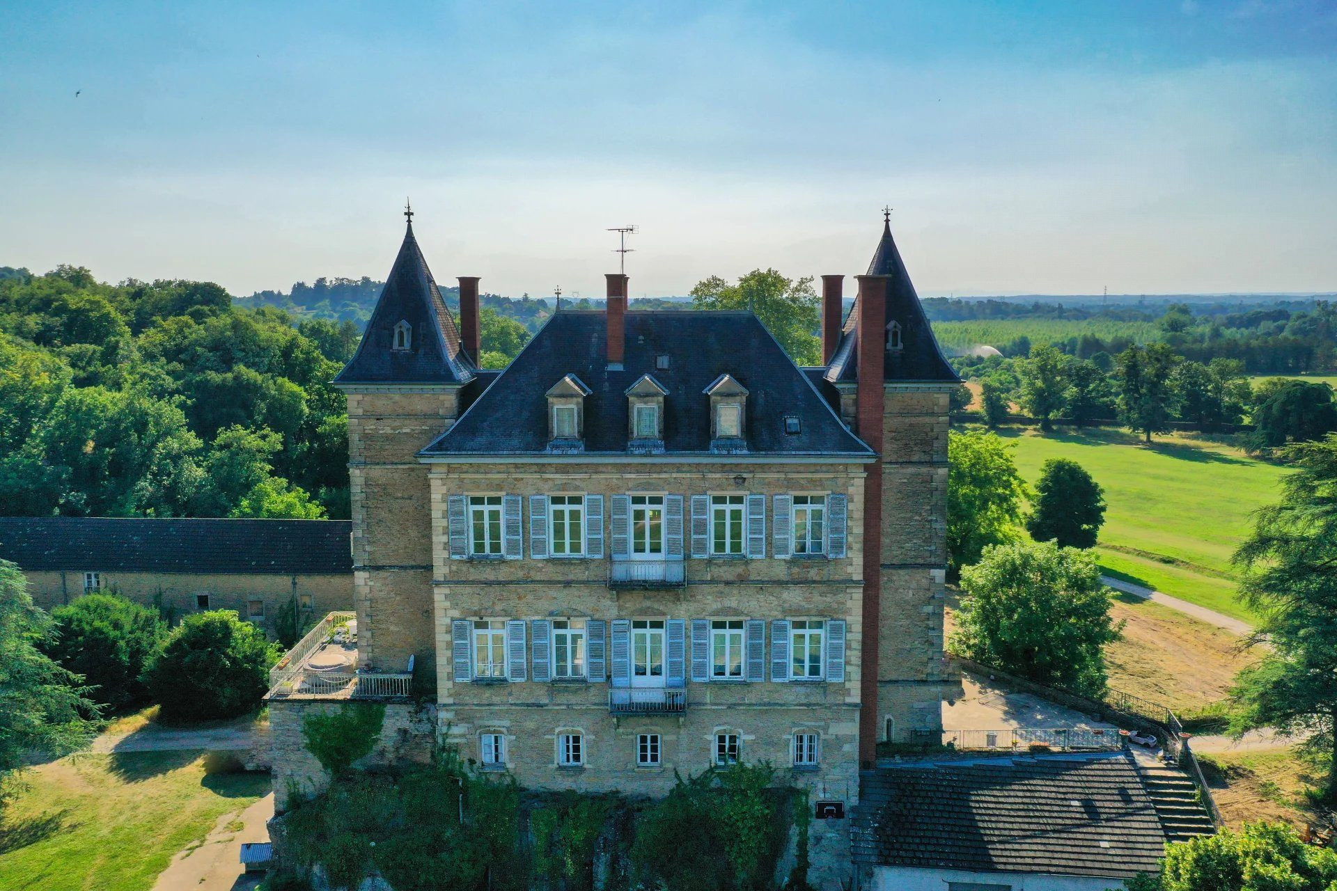 Magnificent Castle 4