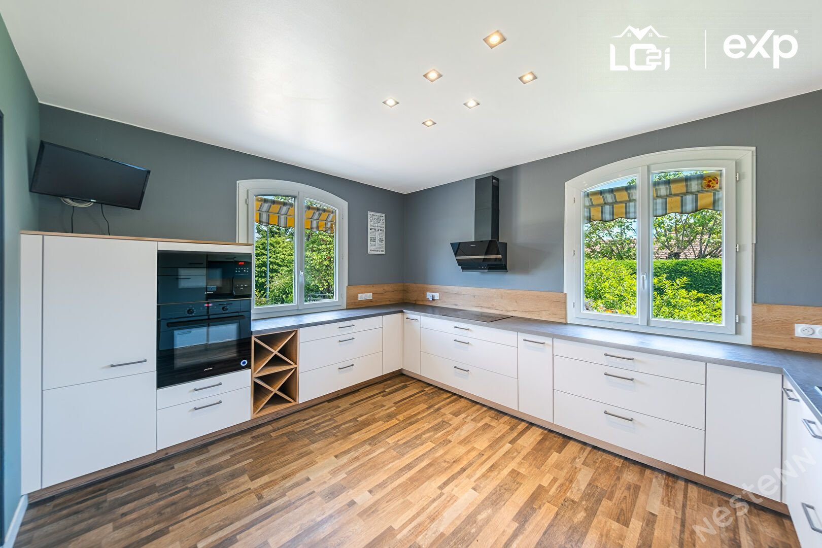 Maison à vendre à Fontaines, 195 m²