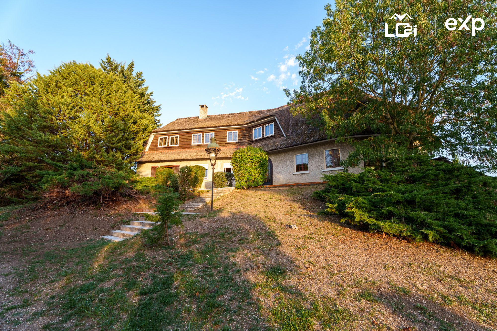 Maison à vendre à Châtenoy-en-Bresse, 315 m²
