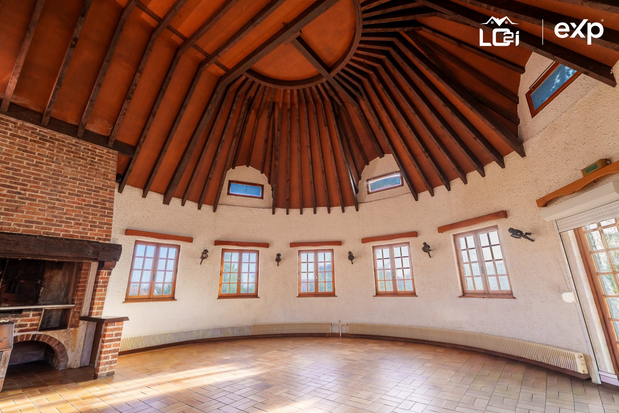 Maison à vendre à Châtenoy-en-Bresse, 315 m²