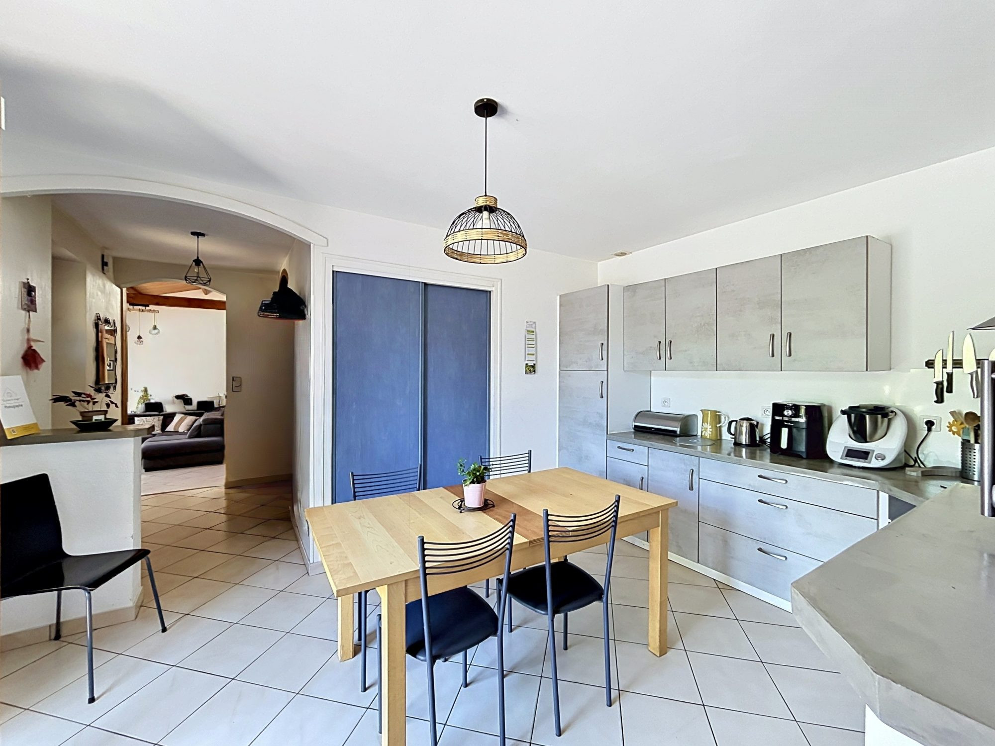 Maison avec 6 chambres et piscine