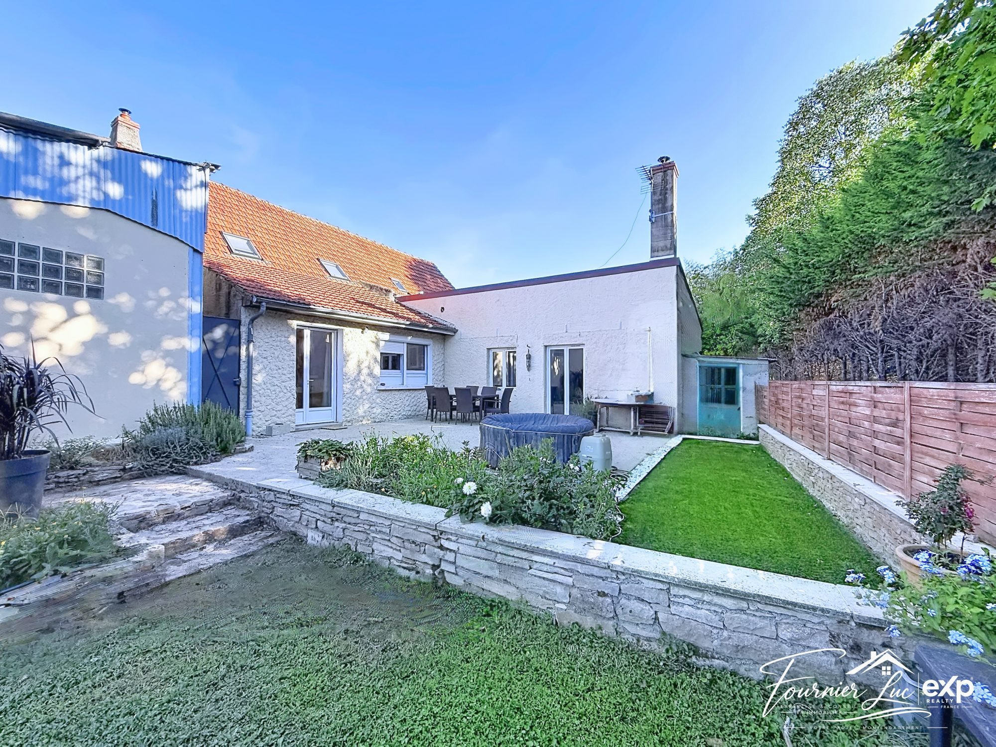 Maison à vendre à Saint-Loup-Géanges, 141 m²