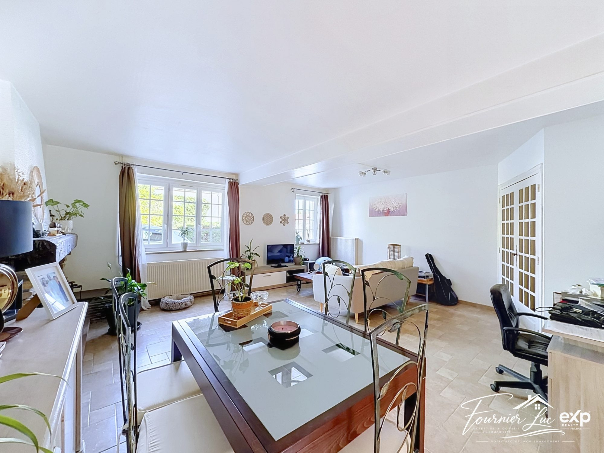 Maison à vendre à Saint-Loup-Géanges, 141 m²