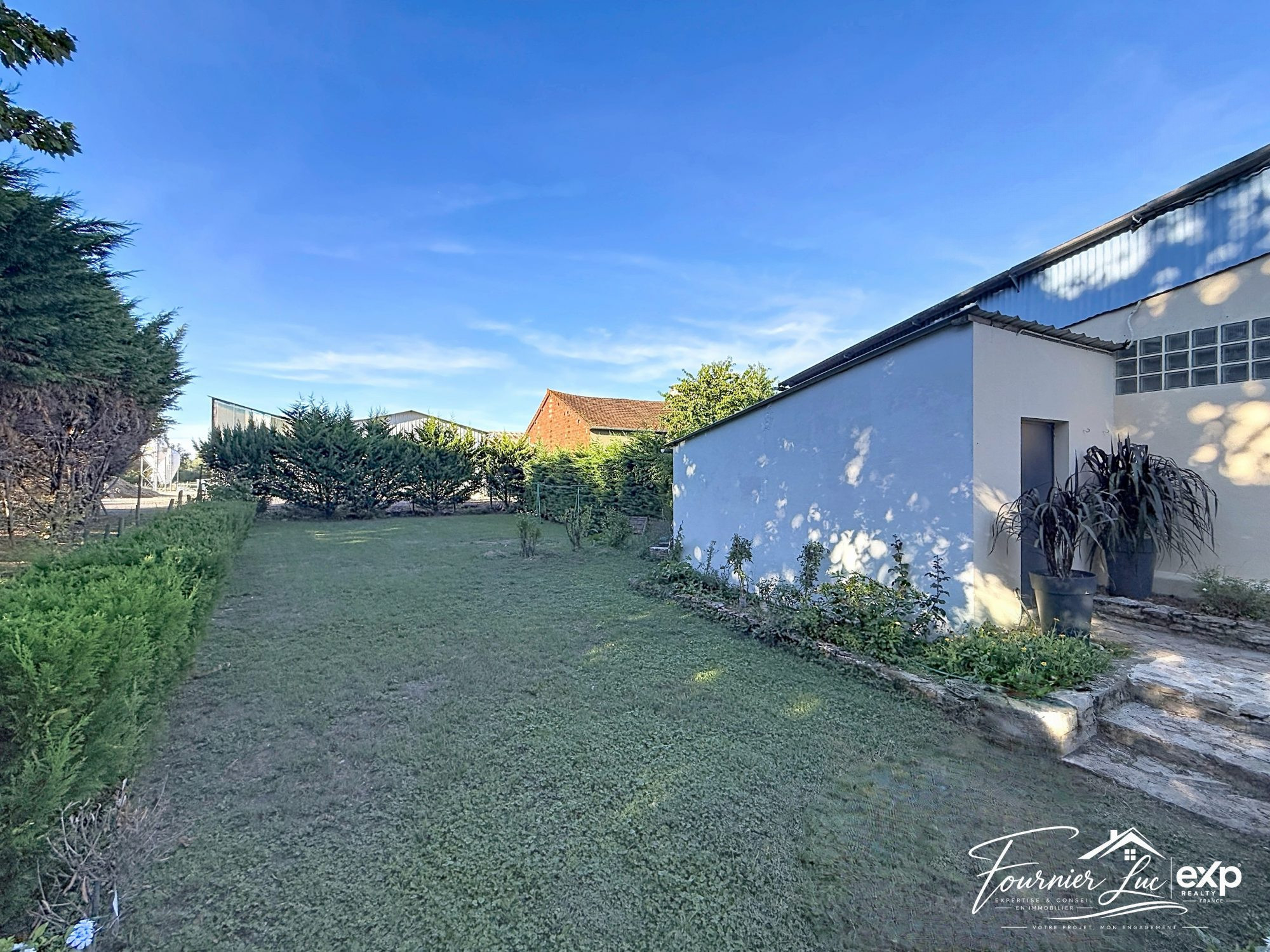 Maison à vendre à Saint-Loup-Géanges, 141 m²
