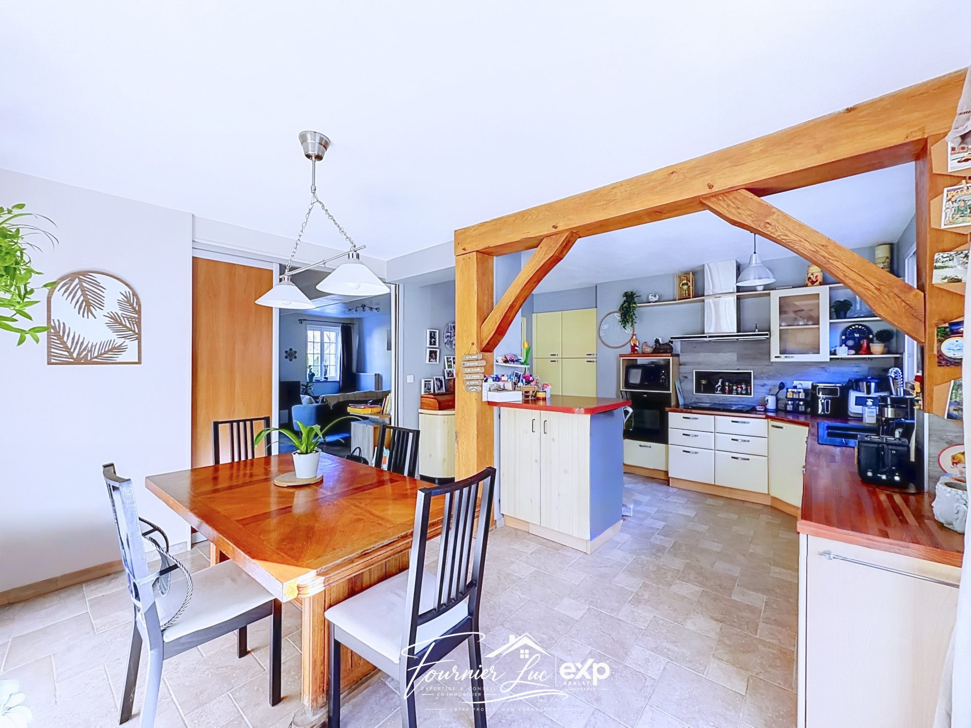 Maison à vendre à Saint-Loup-Géanges, 141 m²