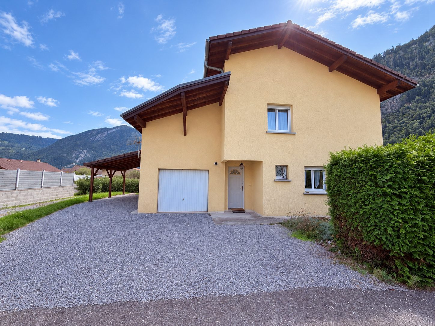 SCIONZIER – Maison 4 chambres, jardin plein sud