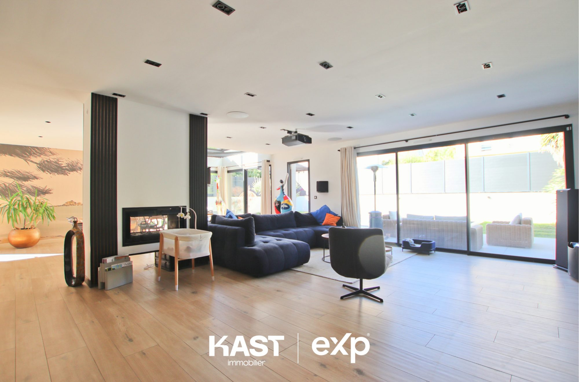 Maison à vendre à Domloup, 237 m²