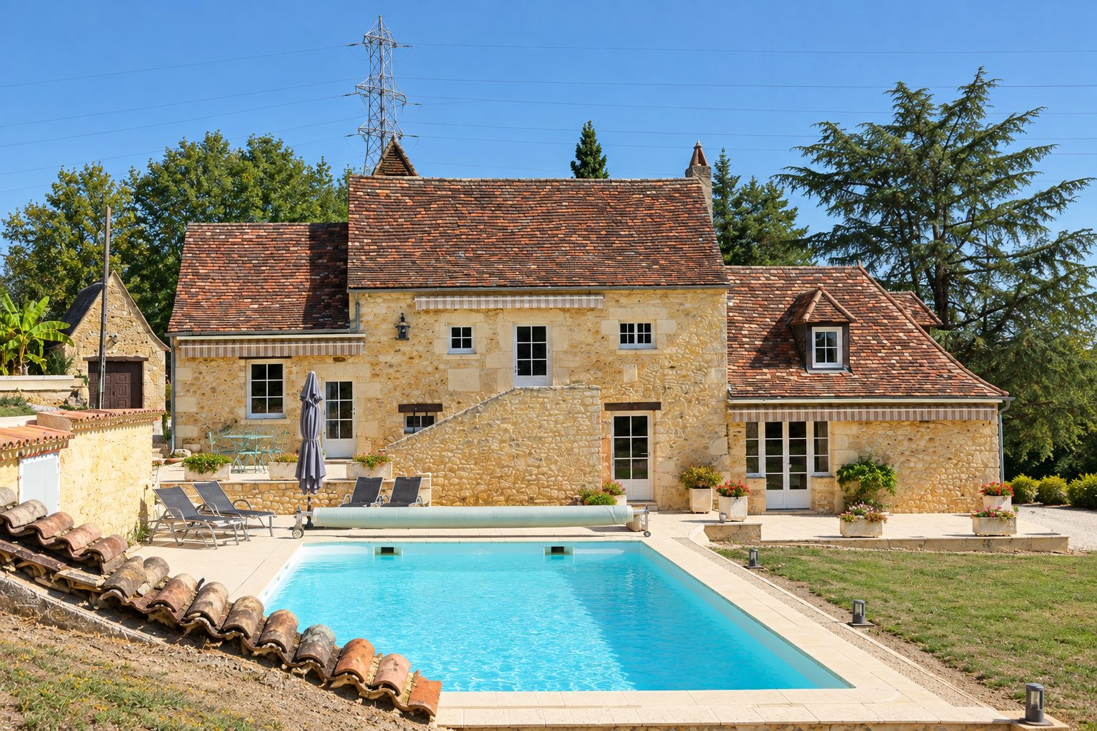 Propriété en pierre 177 m² avec piscine, gîte indépendant et 1,35 ha – 15 mns de Bergerac