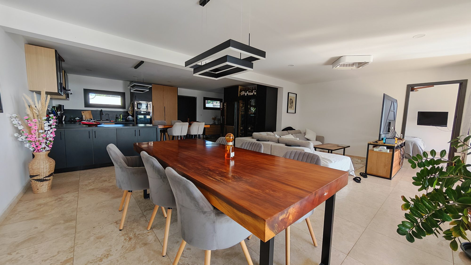 House for sale in Saint-Pierre, 180 m²