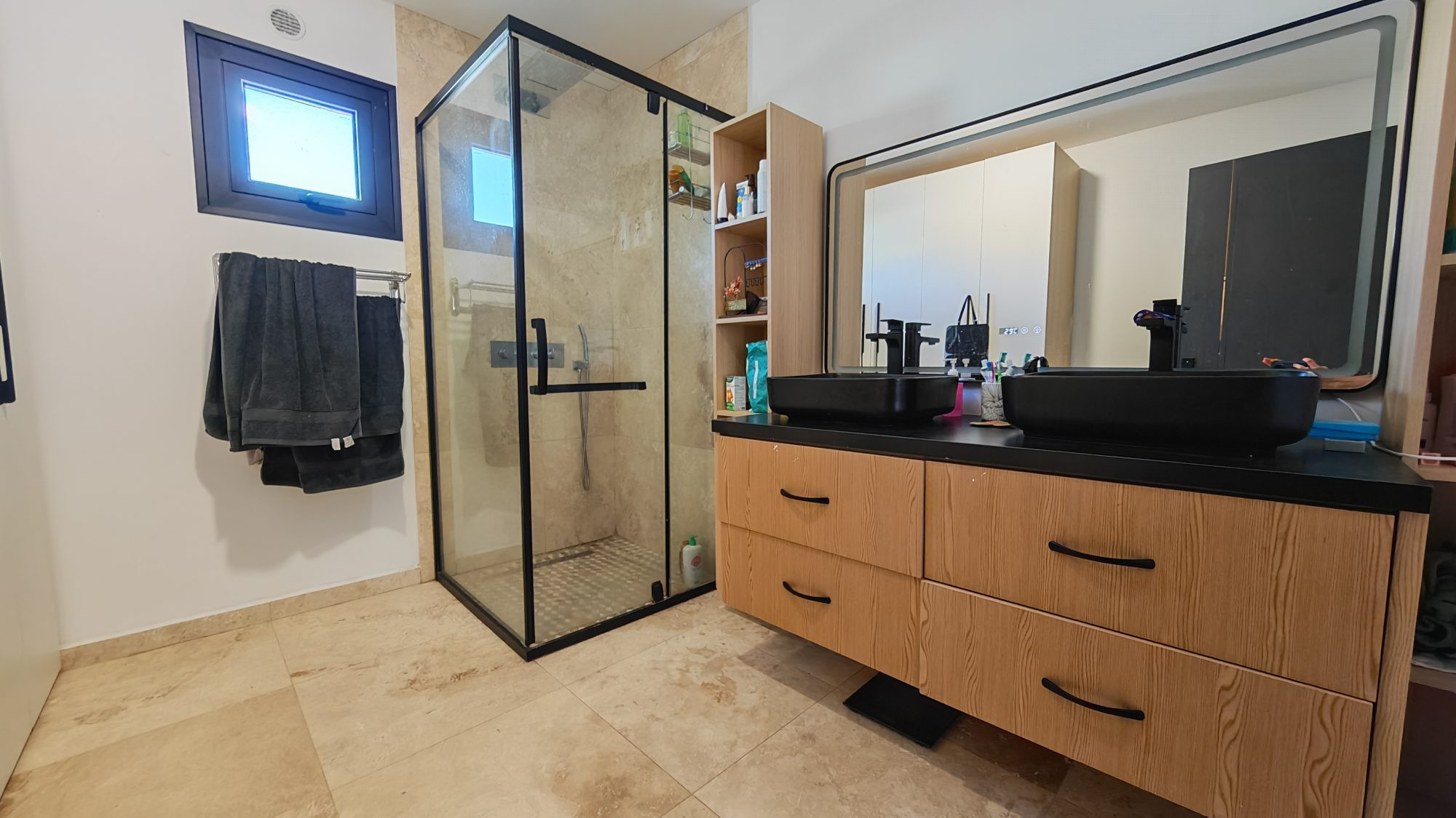 House for sale in Saint-Pierre, 180 m²
