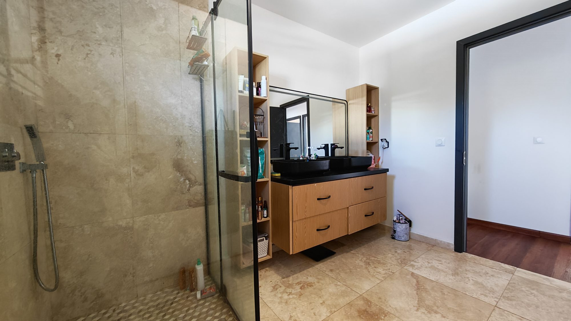 House for sale in Saint-Pierre, 180 m²