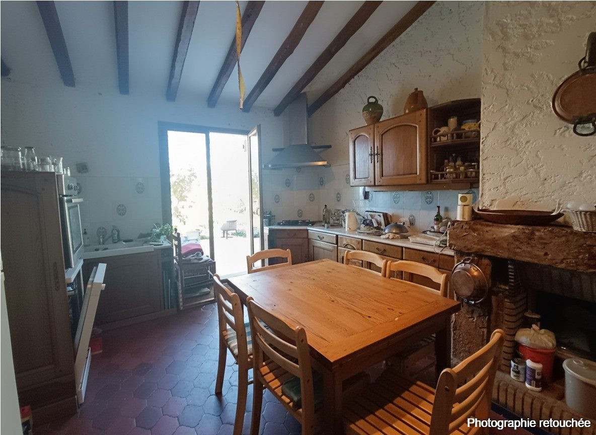 House for sale in Coutras, 361 m²