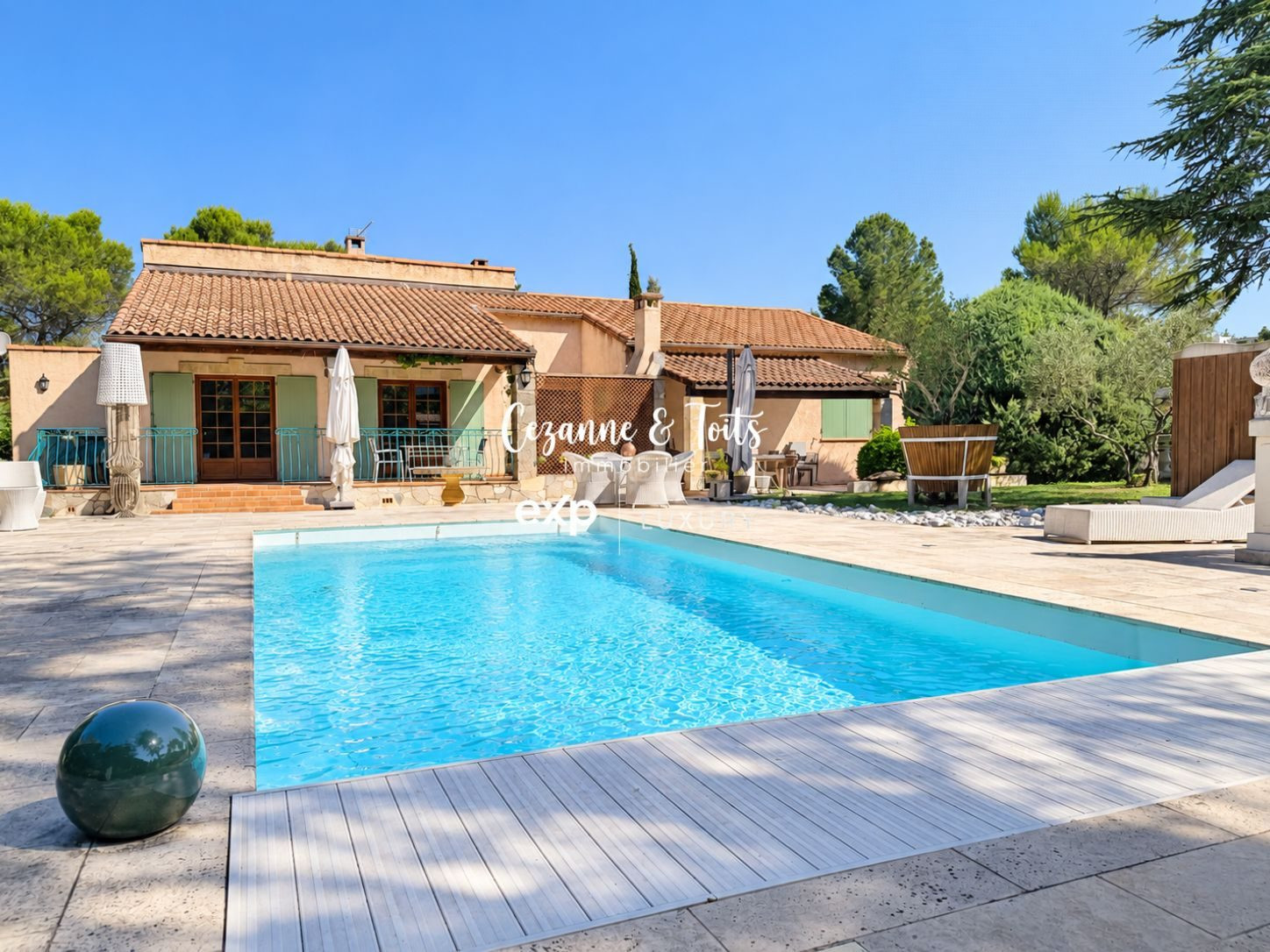 Maison for sale in Cabriès, 200 m²