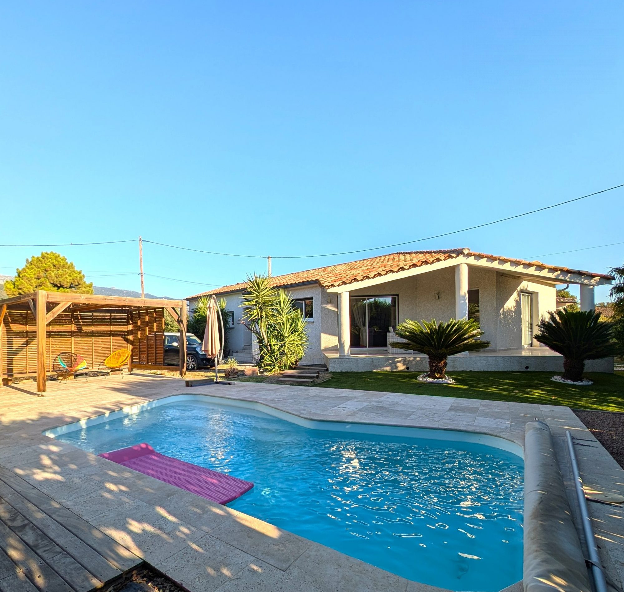 Villa individuelle avec piscine