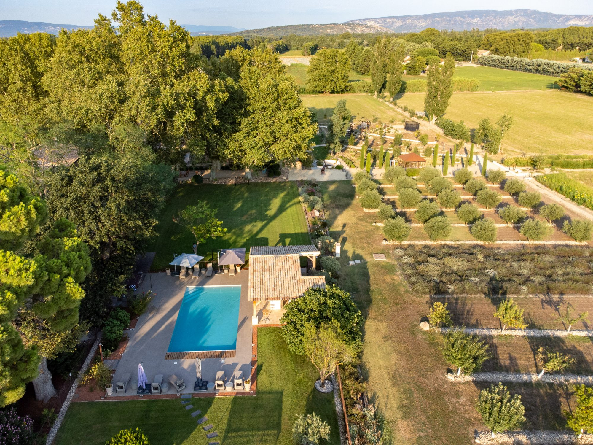 House for sale in Saint-Andiol, 500 m²
