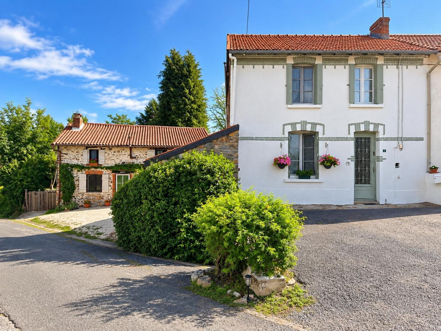 Maison for sale in Val-d’Oire-et-Gartempe, 156 m²