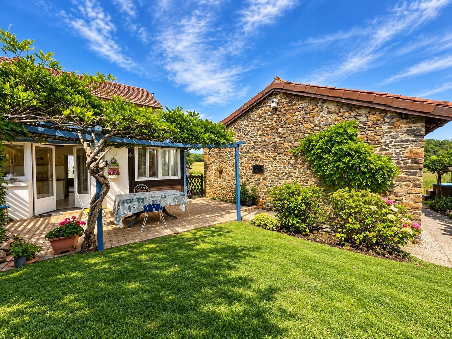 Maison for sale in Val-d’Oire-et-Gartempe, 156 m²