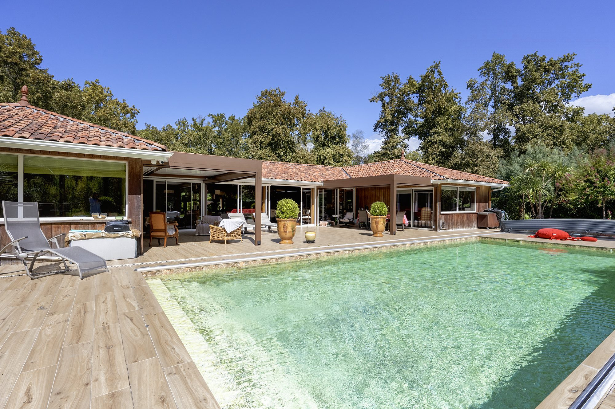 House for sale in Lacanau, 325 m²
