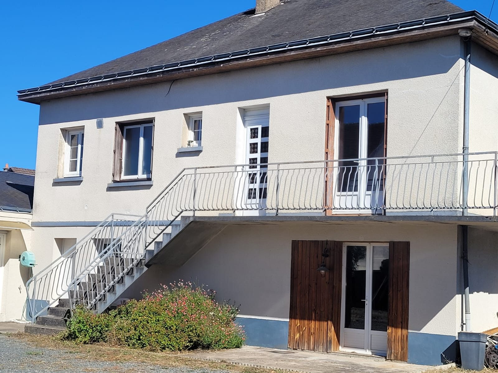 Maison centre ville Montlouis au calme 208 m²