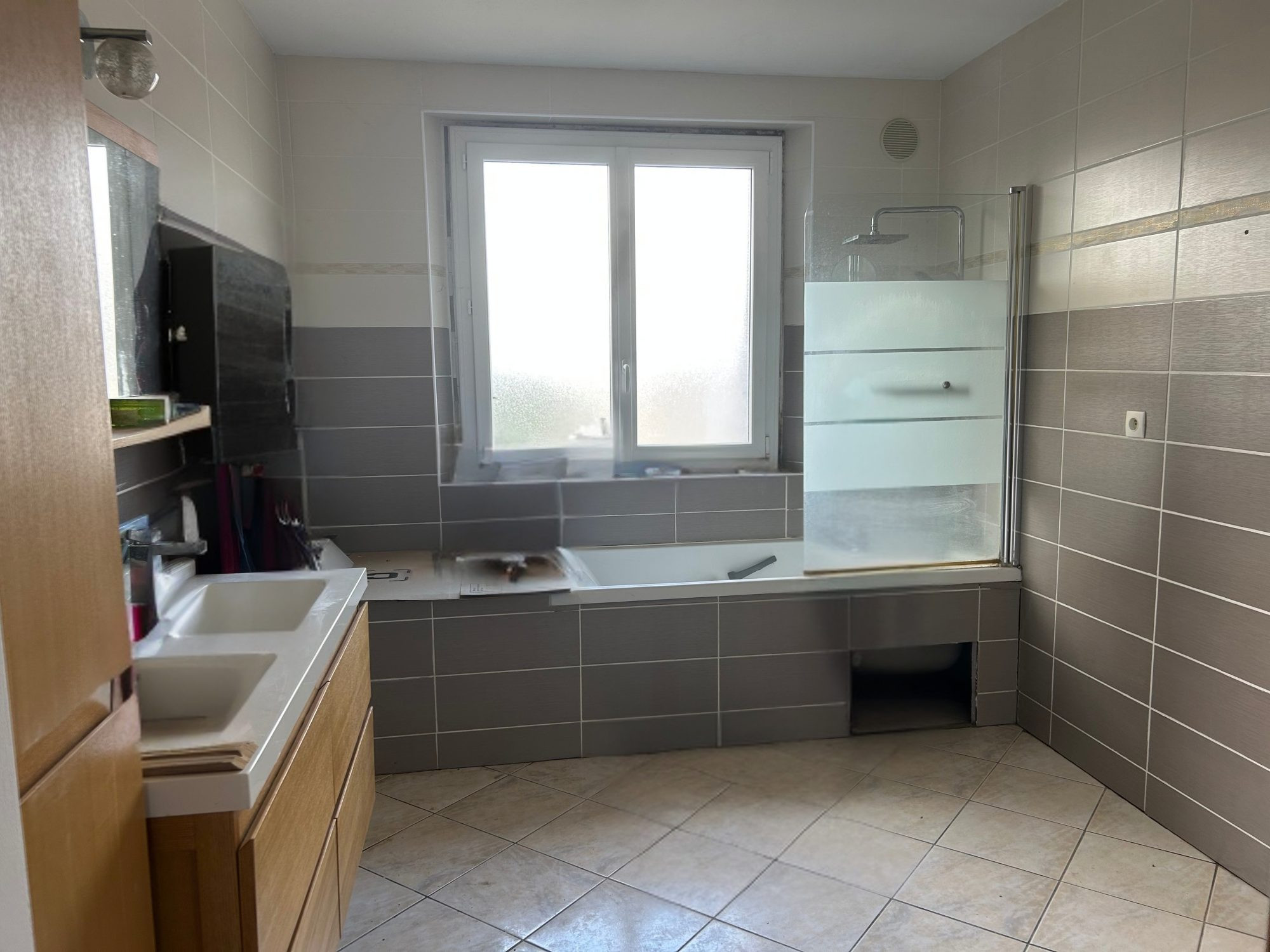 Maison à vendre à Montlouis-sur-Loire, 208 m²